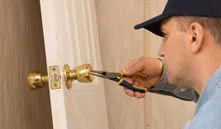 City Locksmith Services Dallas, TX 972-908-5985 - 6-Locks-Replace